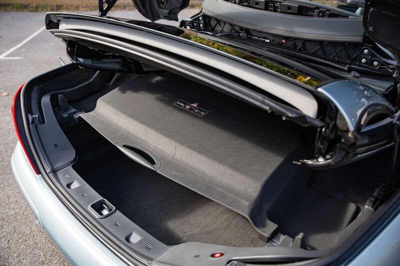 2003 Mercedes - Benz SL500 R230