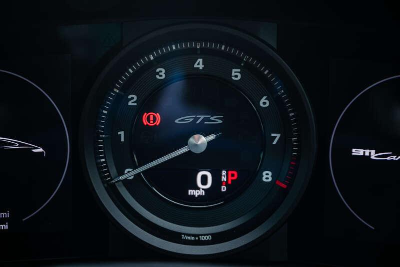 2022 Porsche 911 CARRERA GTS