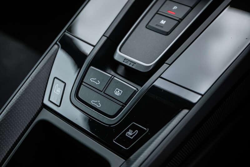 2022 Porsche 911 CARRERA GTS