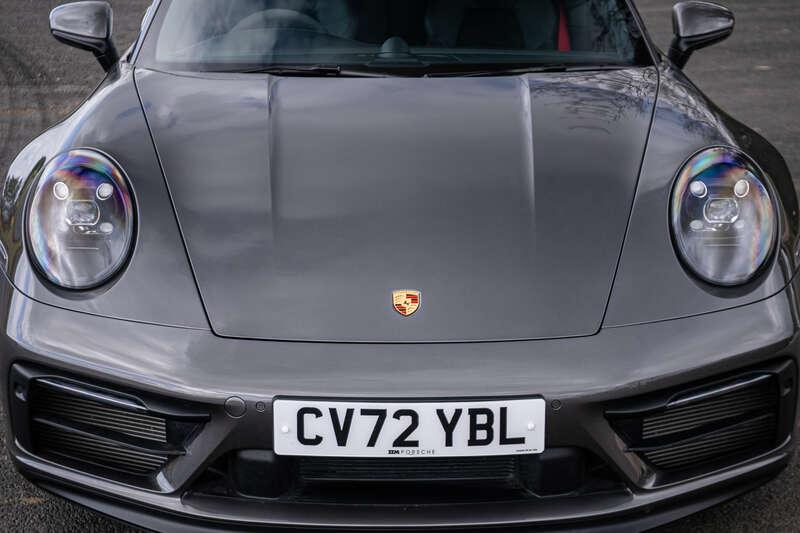 2022 Porsche 911 CARRERA GTS