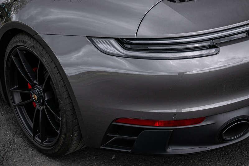 2022 Porsche 911 CARRERA GTS