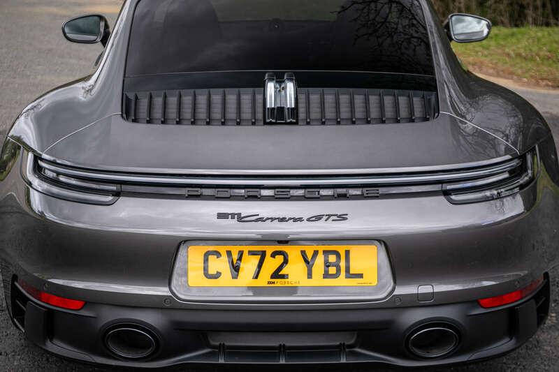 2022 Porsche 911 CARRERA GTS