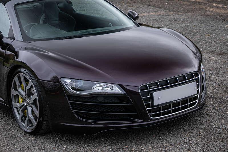 2011 Audi R8 SPYDER QUATTRO V10 MANUAL