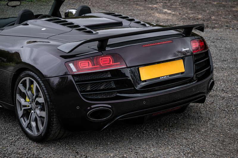 2011 Audi R8 SPYDER QUATTRO V10 MANUAL