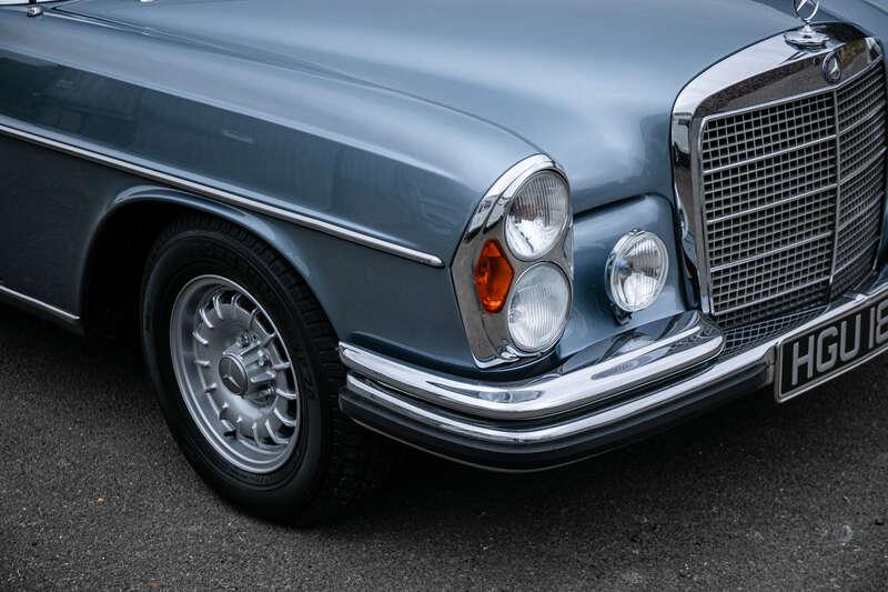 1971 Mercedes - Benz 300 SEL 6.3 RHD