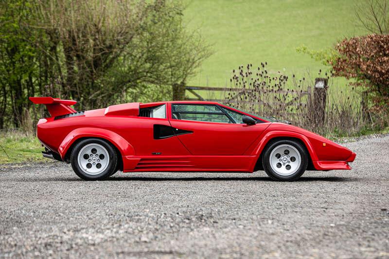 1988 Lamborghini COUNTACH 5000 QUATTROVALVOLE 88.5 UK RHD