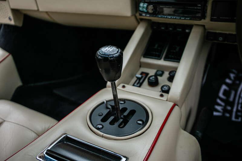 1988 Lamborghini COUNTACH 5000 QUATTROVALVOLE 88.5 UK RHD