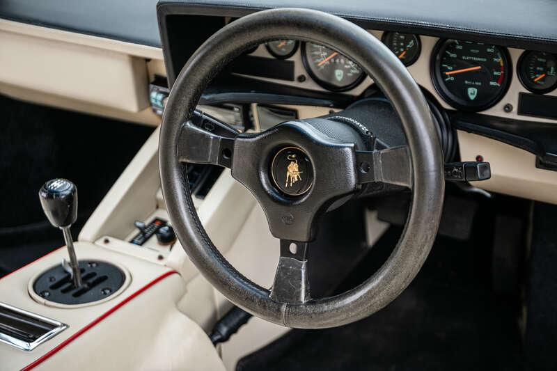 1988 Lamborghini COUNTACH 5000 QUATTROVALVOLE 88.5 UK RHD