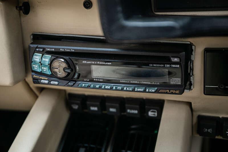 1988 Lamborghini COUNTACH 5000 QUATTROVALVOLE 88.5 UK RHD