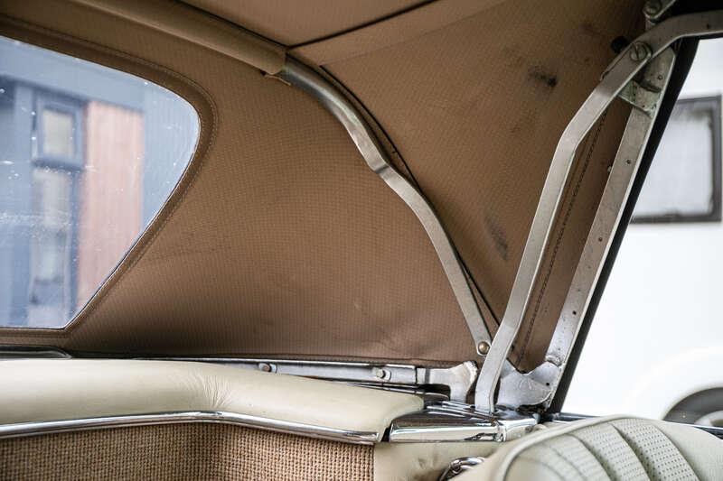 1970 Mercedes - Benz 280SL PAGODA 5 SPEED MANUAL