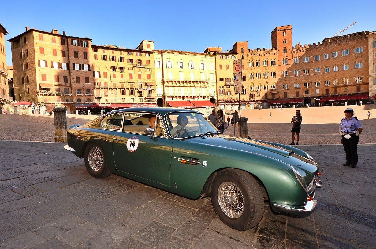 1966 Aston Martin DB6