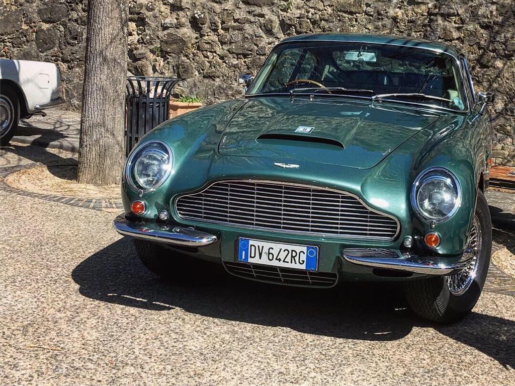1966 Aston Martin DB6