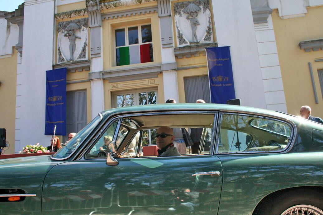 1966 Aston Martin DB6