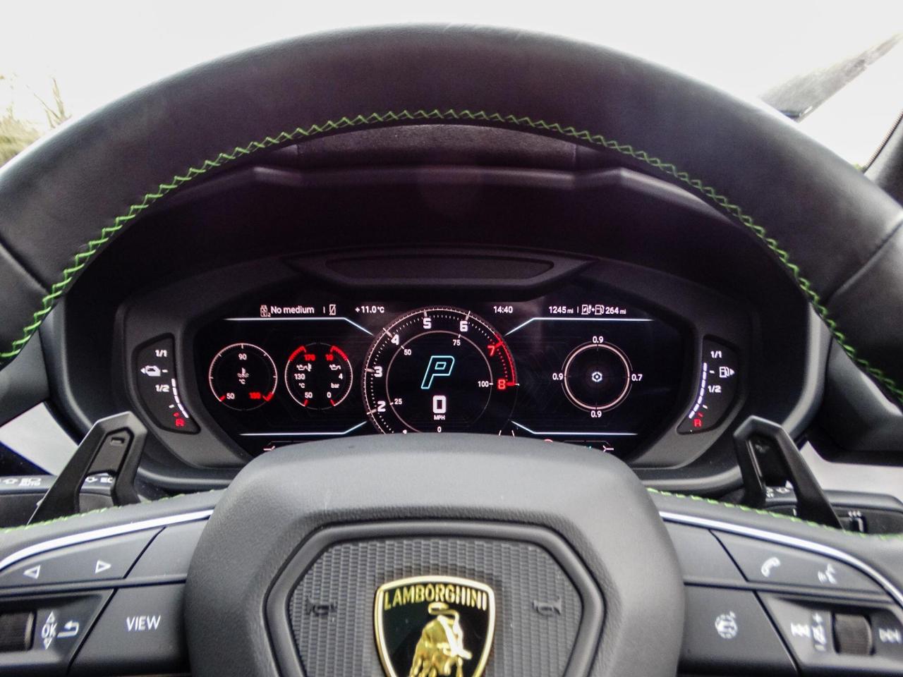 2025 Lamborghini 4.0 V8 BiTurbo 25.9kWh SE Auto 4WD Euro 6 5dr