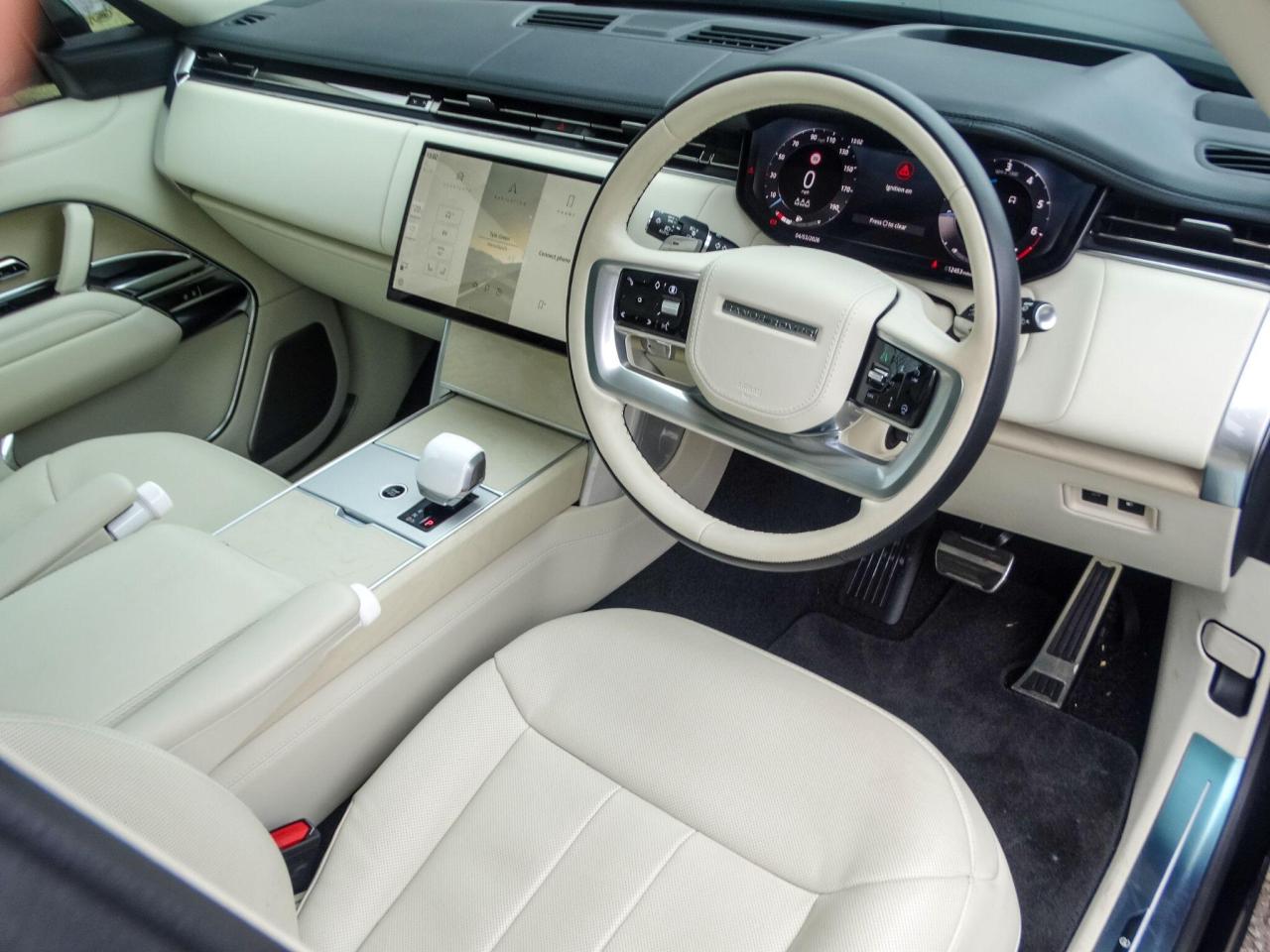 2023 Land Rover 3.0 P550e 38.2kWh SV Auto 4WD Euro 6 (s/s) 5dr