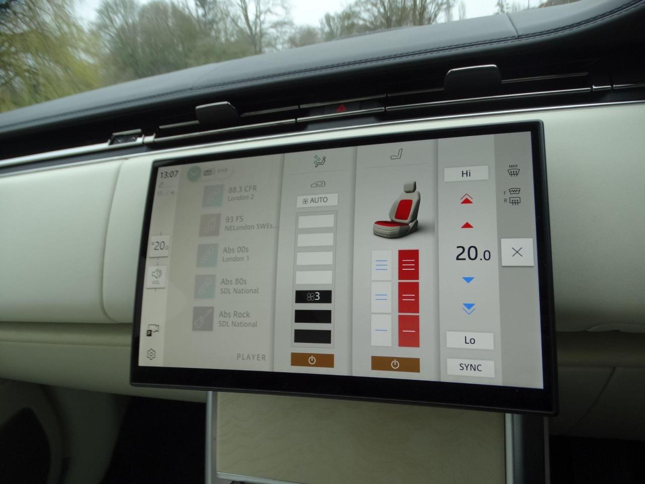 2023 Land Rover 3.0 P550e 38.2kWh SV Auto 4WD Euro 6 (s/s) 5dr