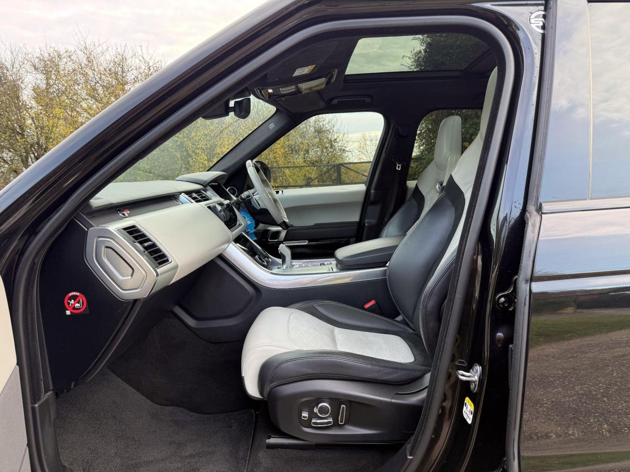 2018 Land Rover 5.0 P575 V8 SVR Auto 4WD Euro 6 (s/s) 5dr