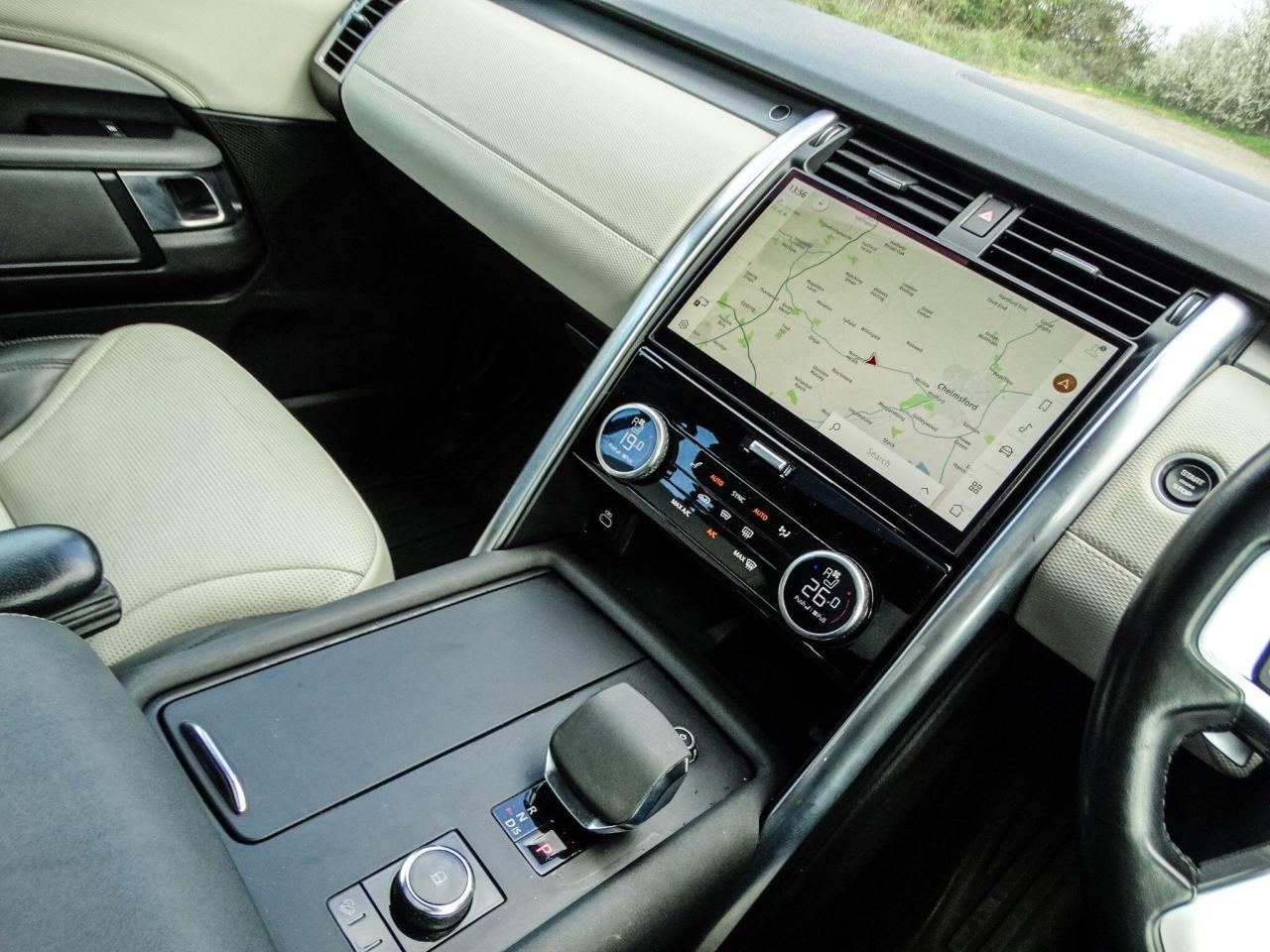 2021 Land Rover 3.0 D250 MHEV R-Dynamic S Auto 4WD Euro 6 (s/s) 5dr