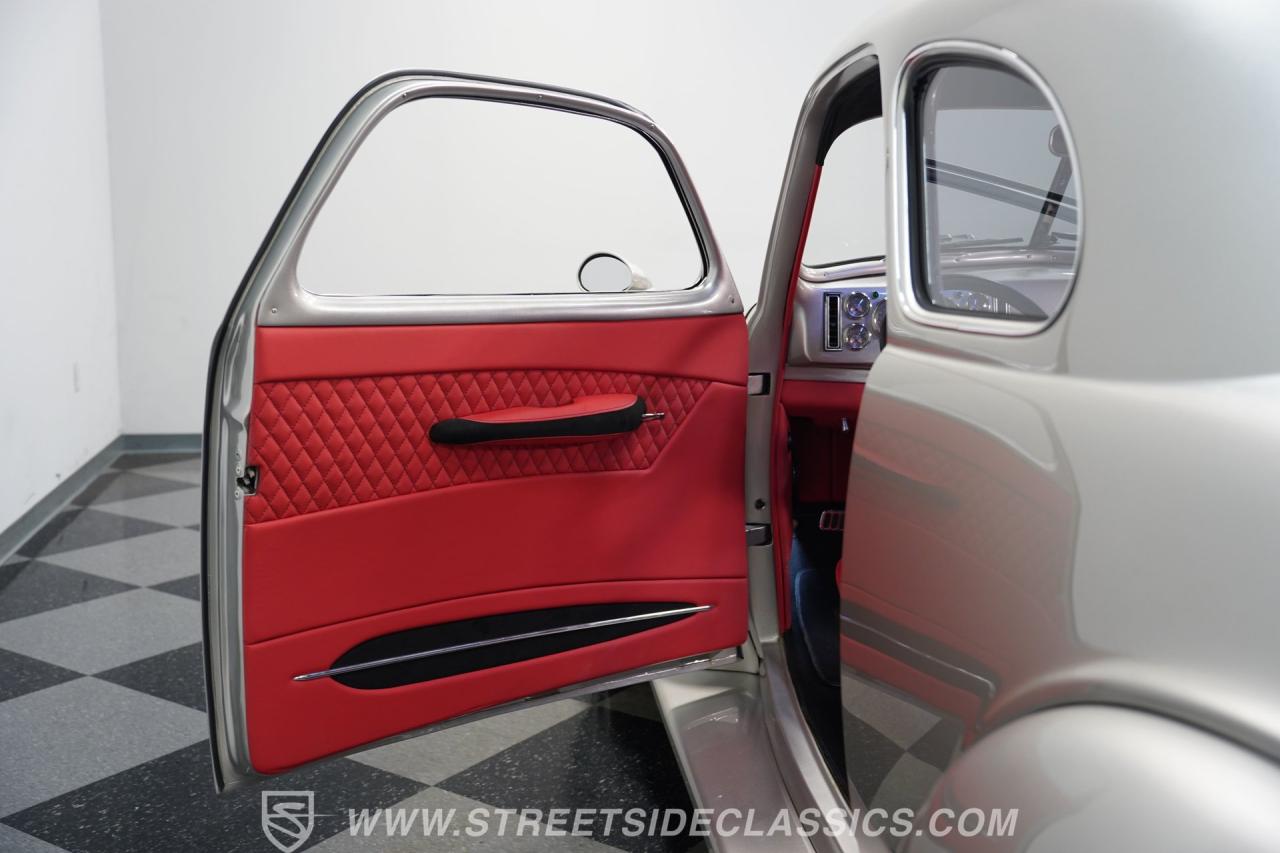 1940 Chevrolet Coupe Street Rod