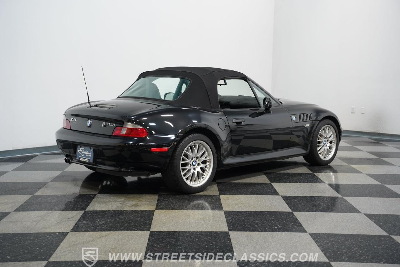 2002 BMW Z3 3.0i Coupe