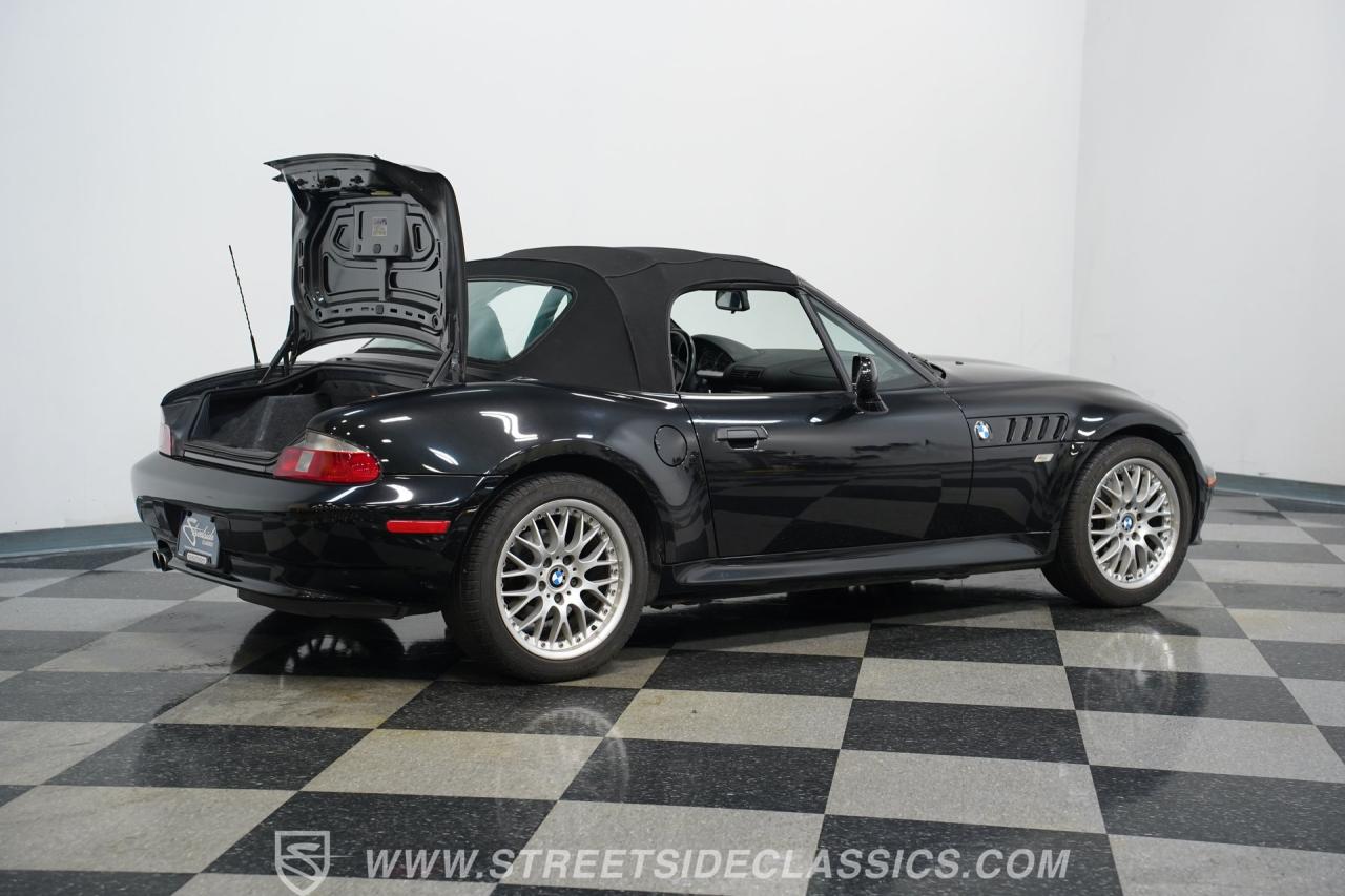 2002 BMW Z3 3.0i Coupe