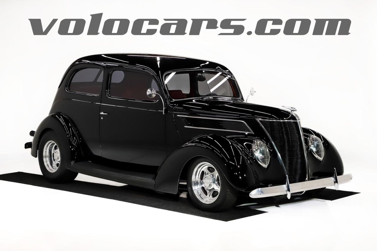 1937 Ford Slantback