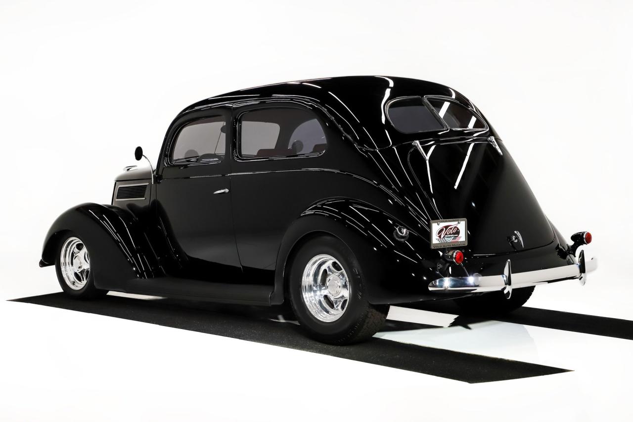 1937 Ford Slantback