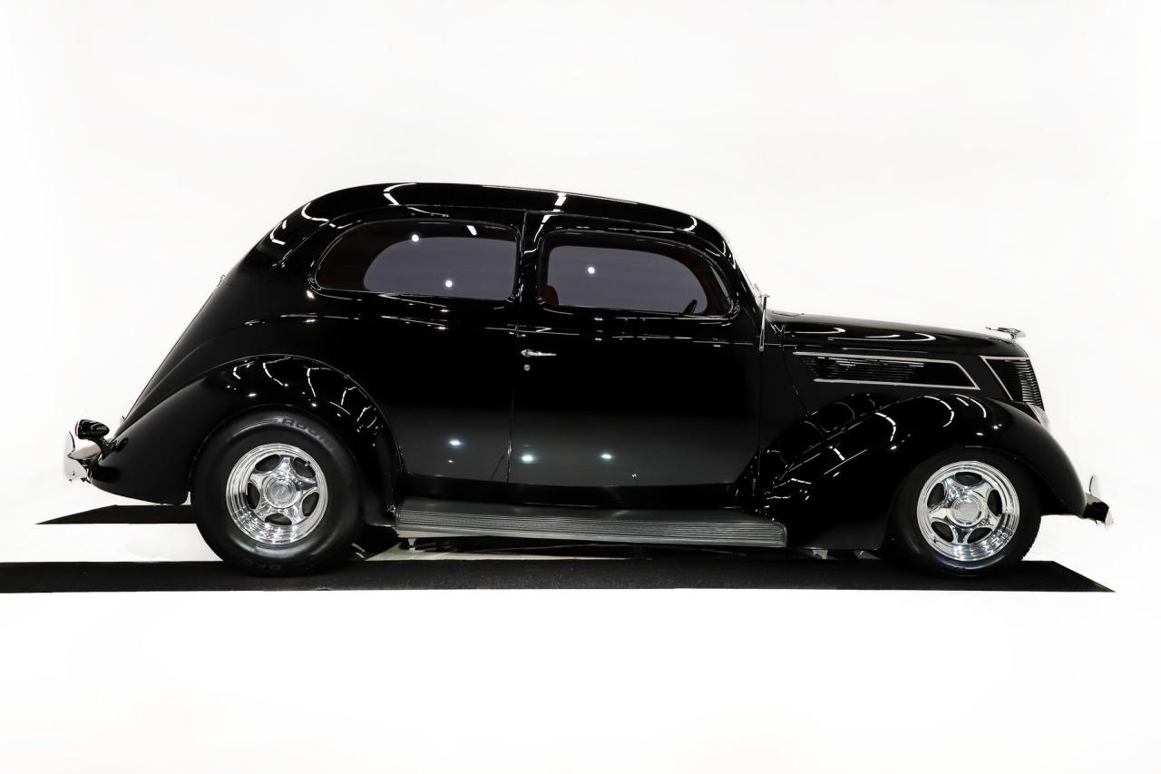 1937 Ford Slantback