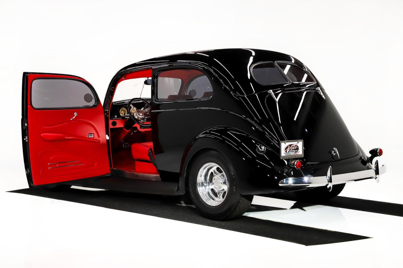 1937 Ford Slantback
