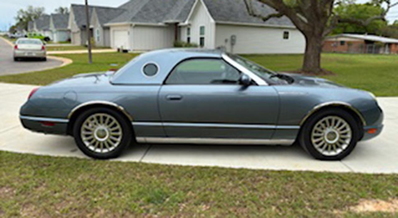 2005 Ford Thunderbird