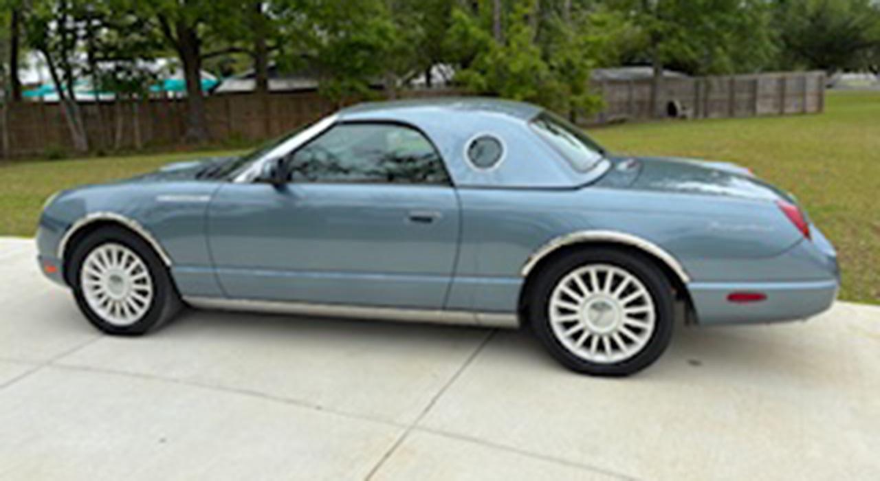 2005 Ford Thunderbird