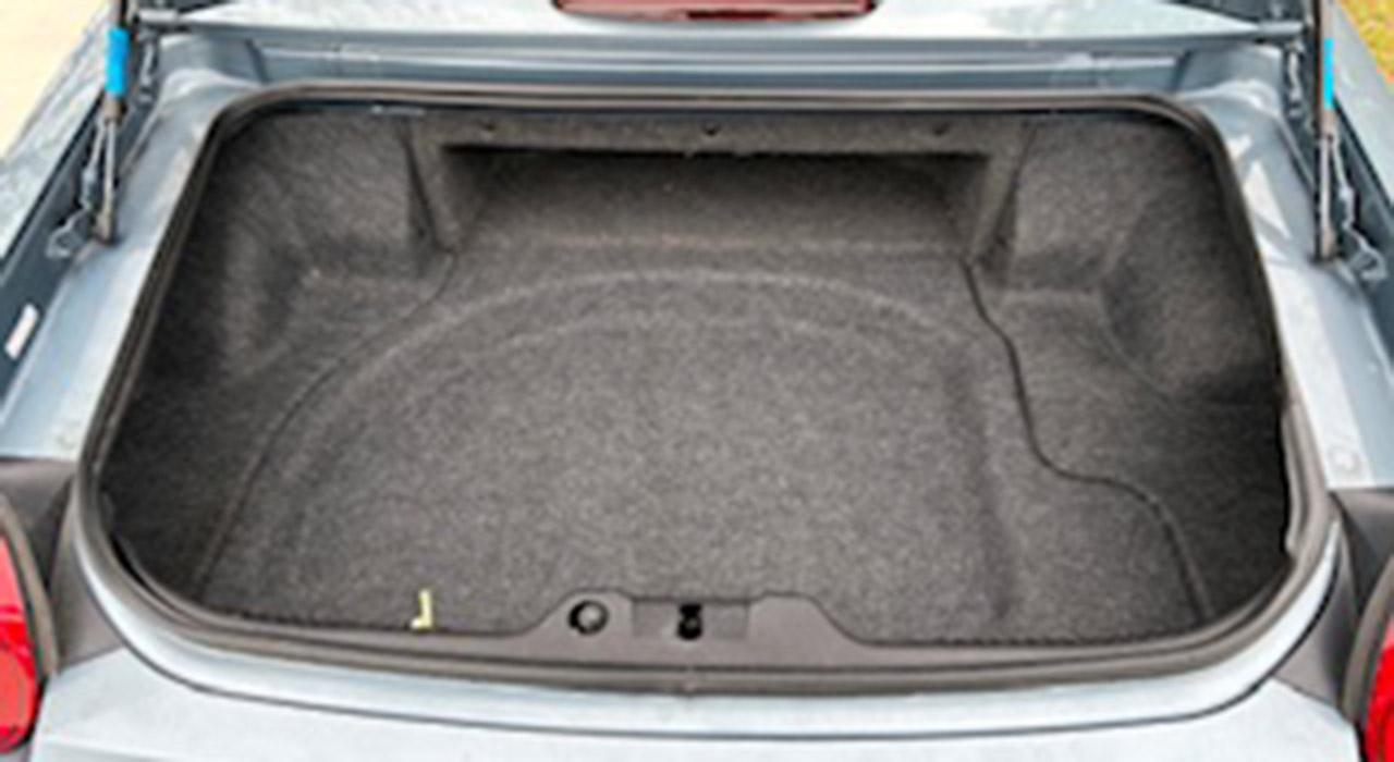 2005 Ford Thunderbird