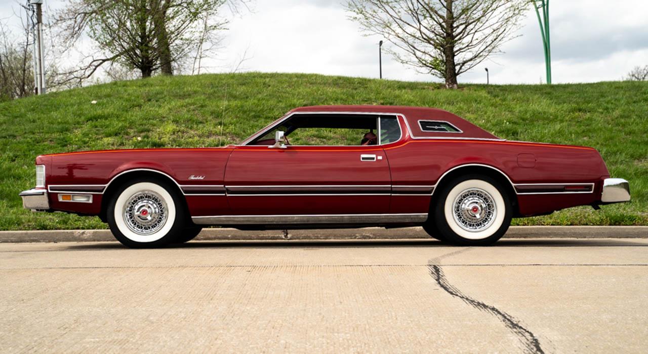 1975 Ford Thunderbird