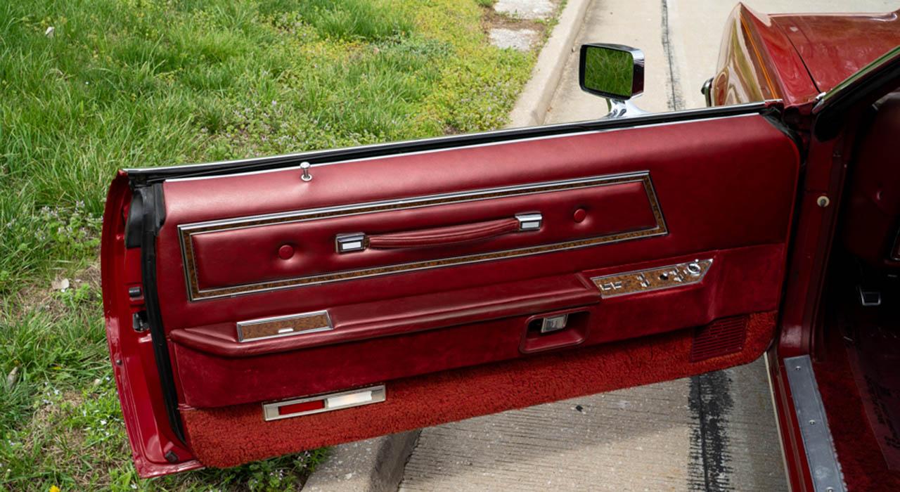 1975 Ford Thunderbird