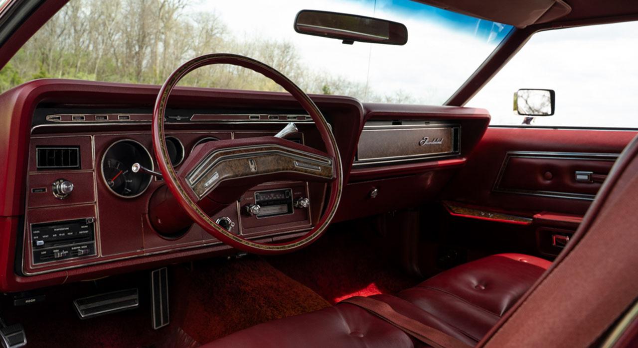 1975 Ford Thunderbird