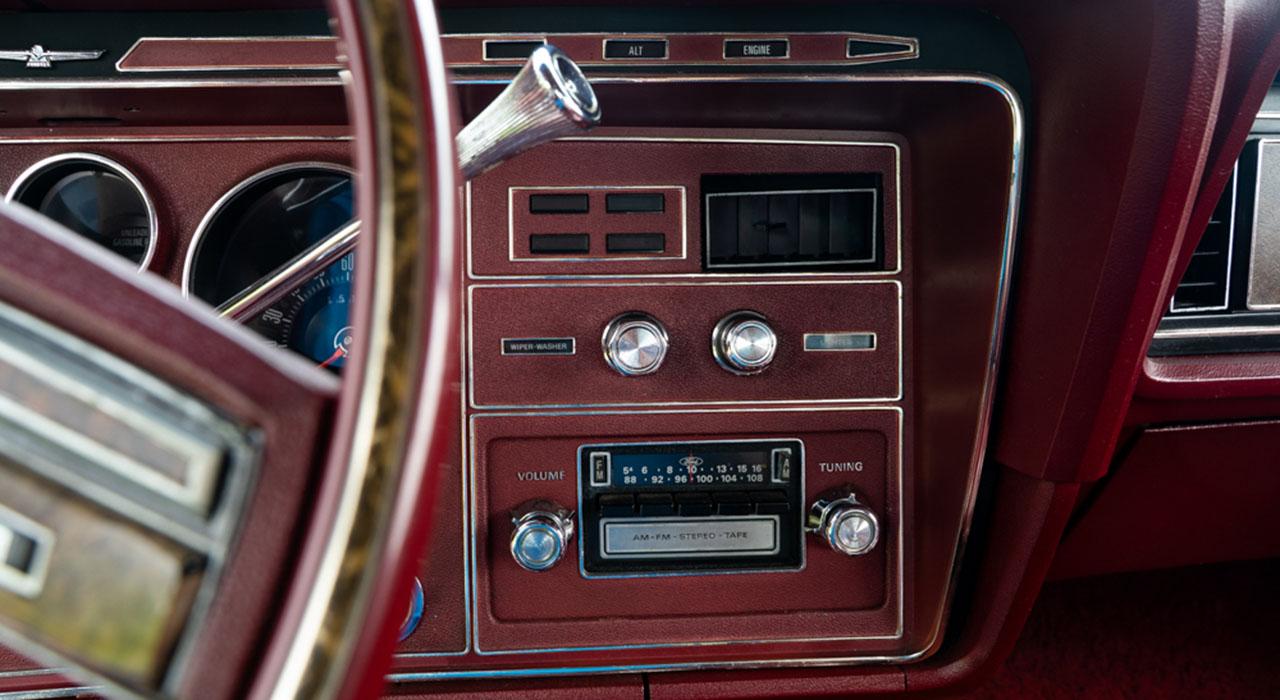 1975 Ford Thunderbird