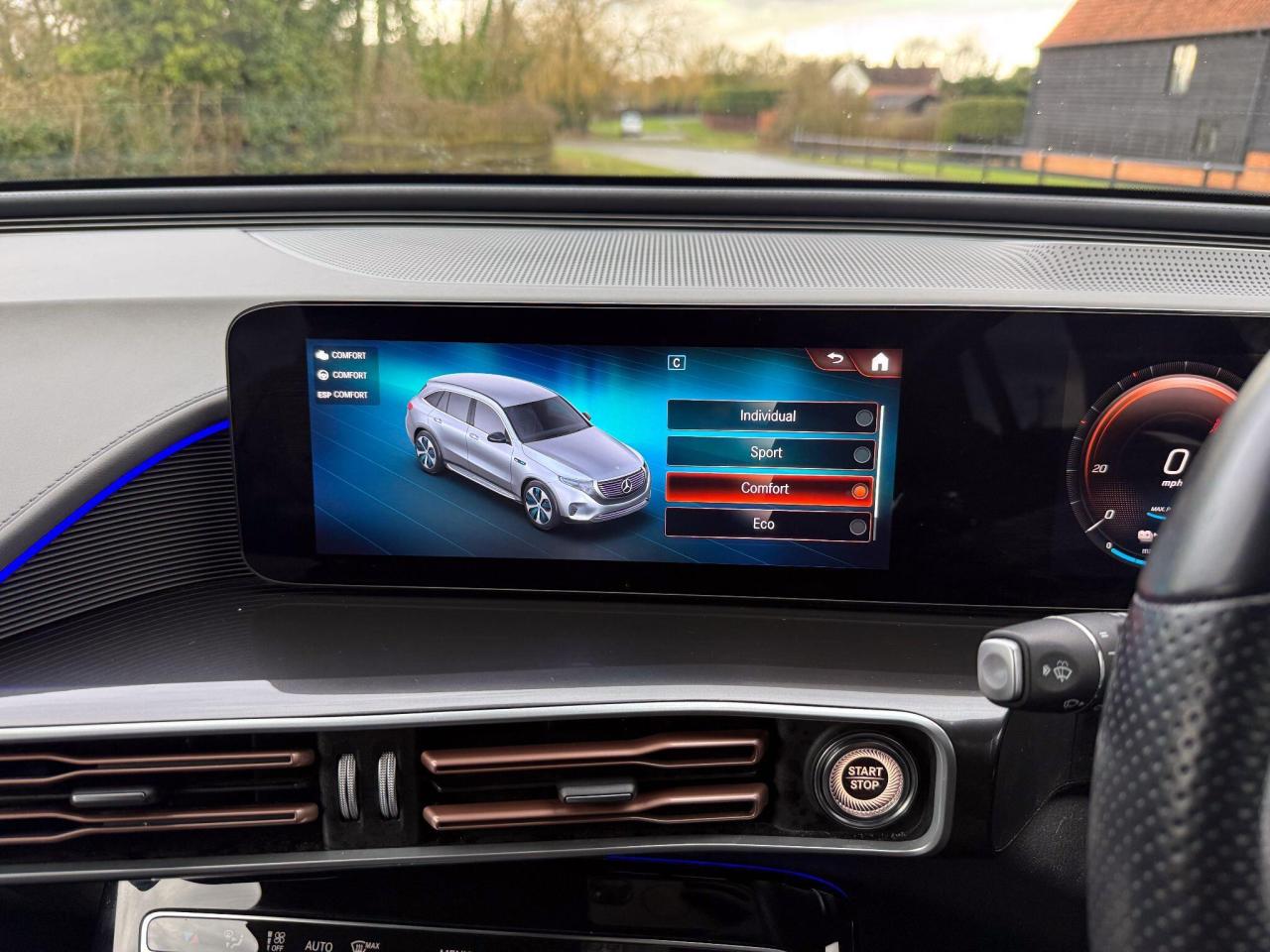 2022 Mercedes - Benz EQC 400 80kWh AMG Line (Premium Plus) Auto 4MATIC 5dr