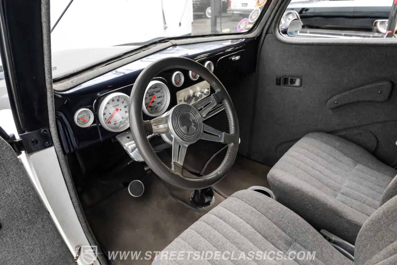 1937 Ford 5-Window Coupe Streetrod