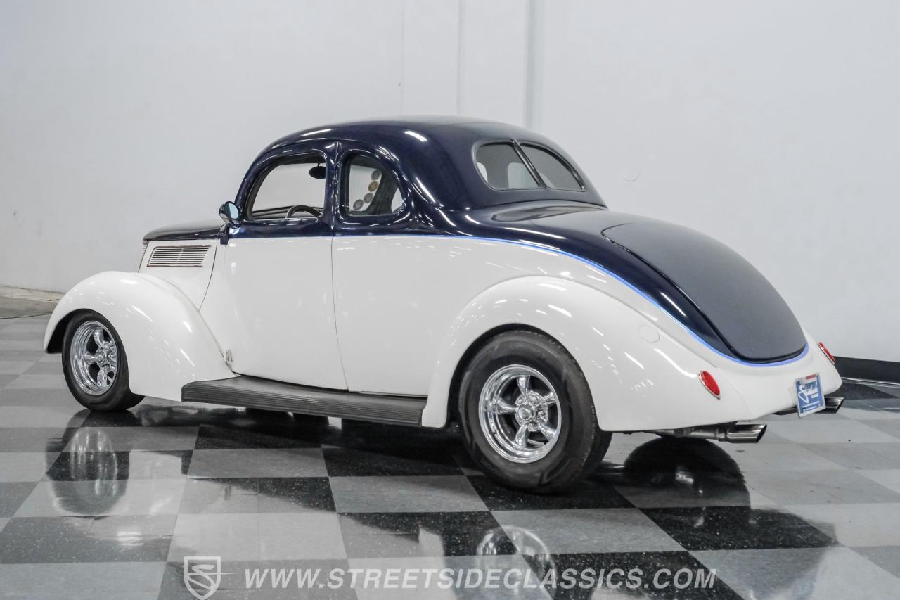 1937 Ford 5-Window Coupe Streetrod