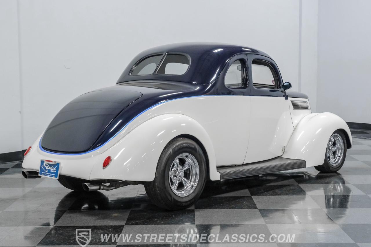 1937 Ford 5-Window Coupe Streetrod