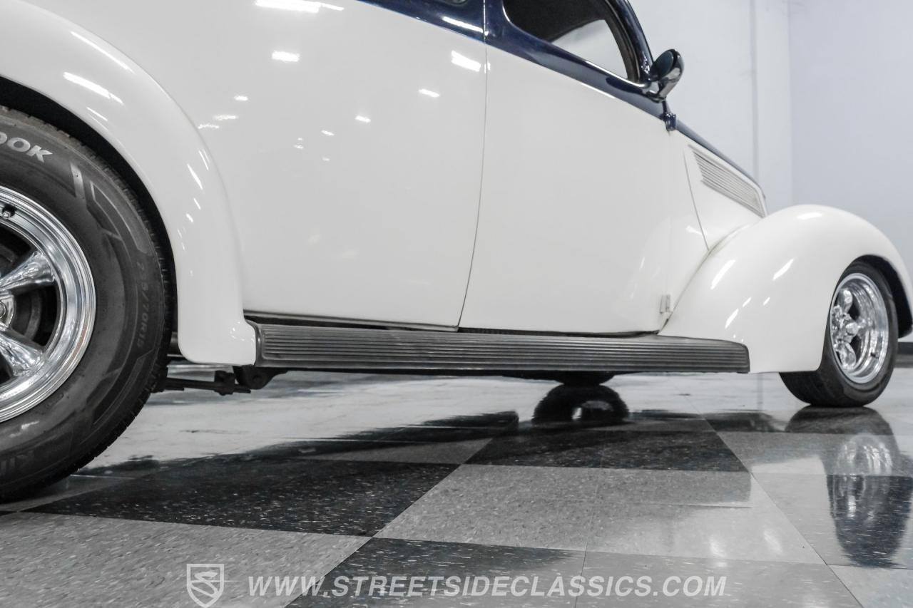 1937 Ford 5-Window Coupe Streetrod