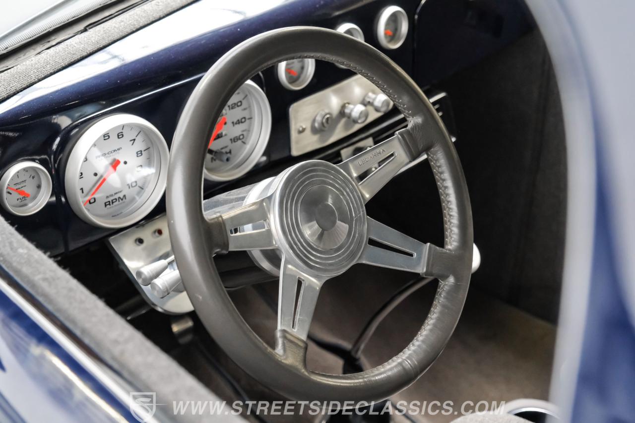 1937 Ford 5-Window Coupe Streetrod