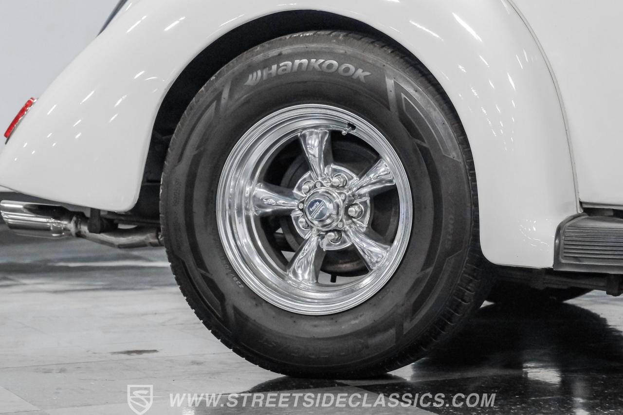 1937 Ford 5-Window Coupe Streetrod