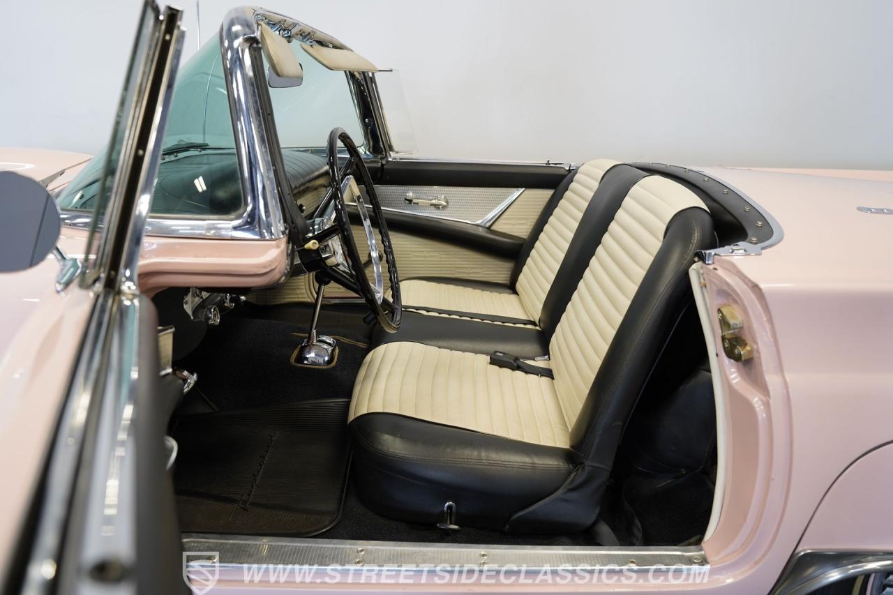 1957 Ford Thunderbird