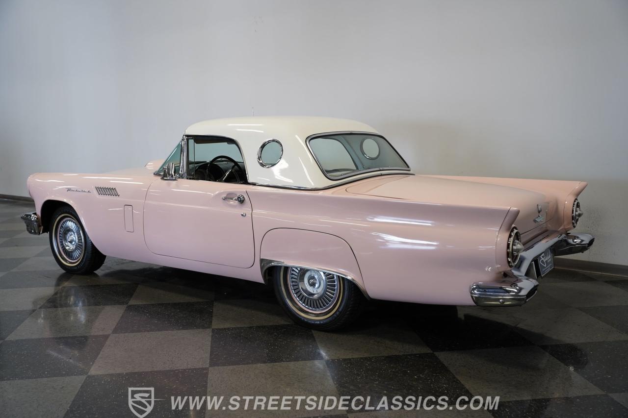 1957 Ford Thunderbird