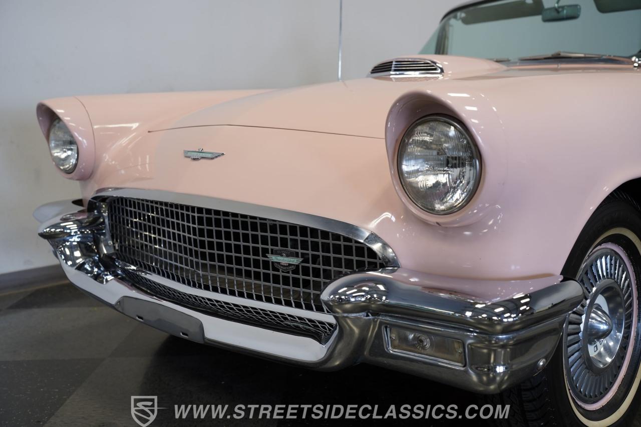 1957 Ford Thunderbird