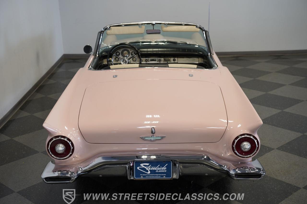 1957 Ford Thunderbird