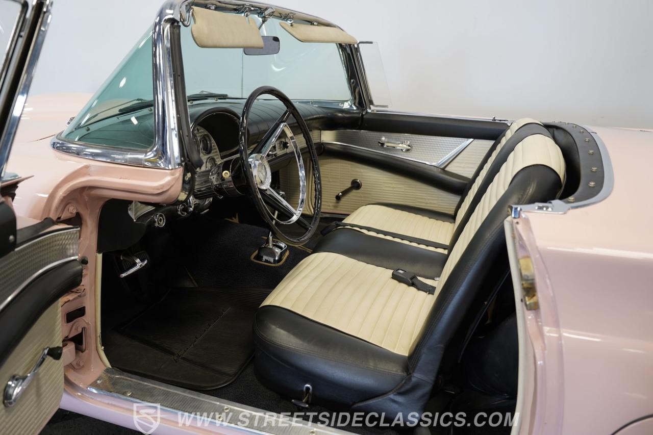 1957 Ford Thunderbird