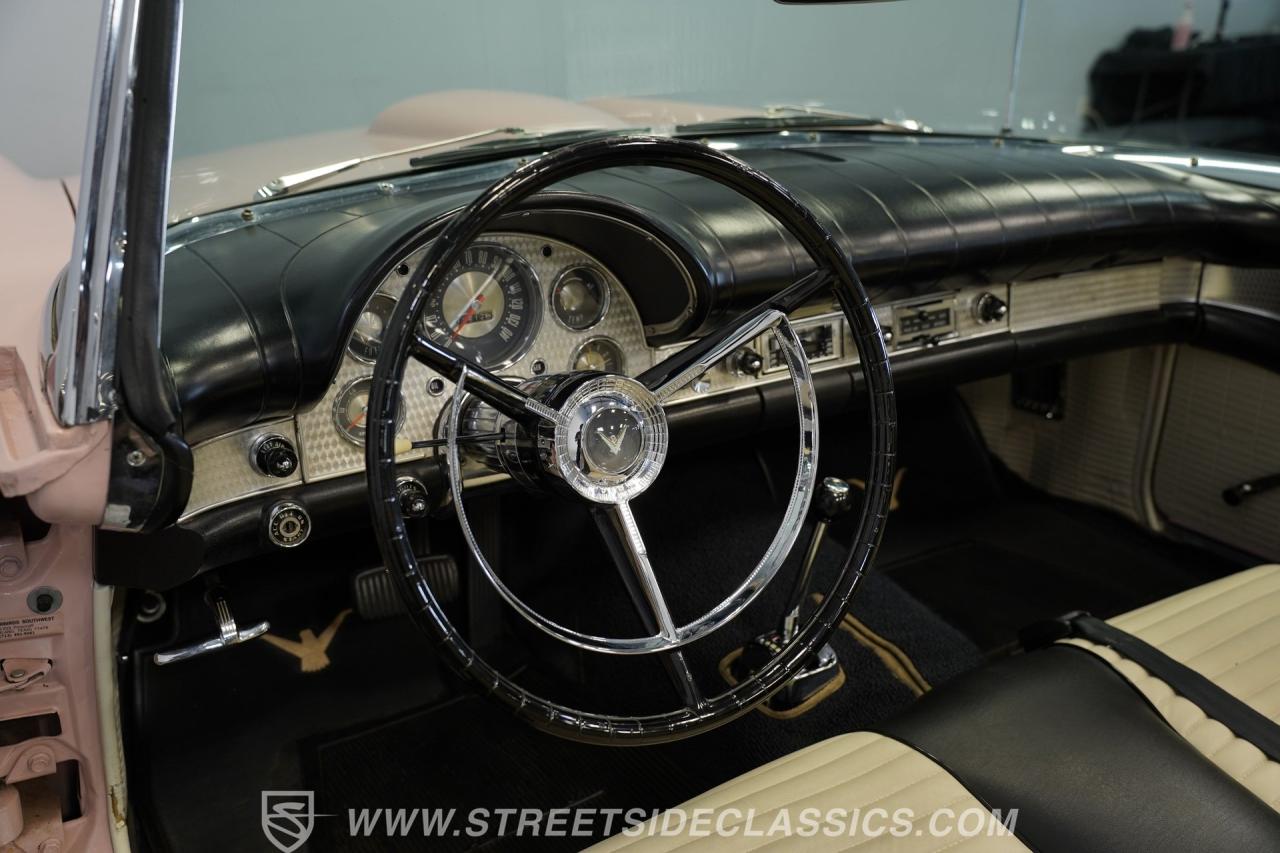 1957 Ford Thunderbird