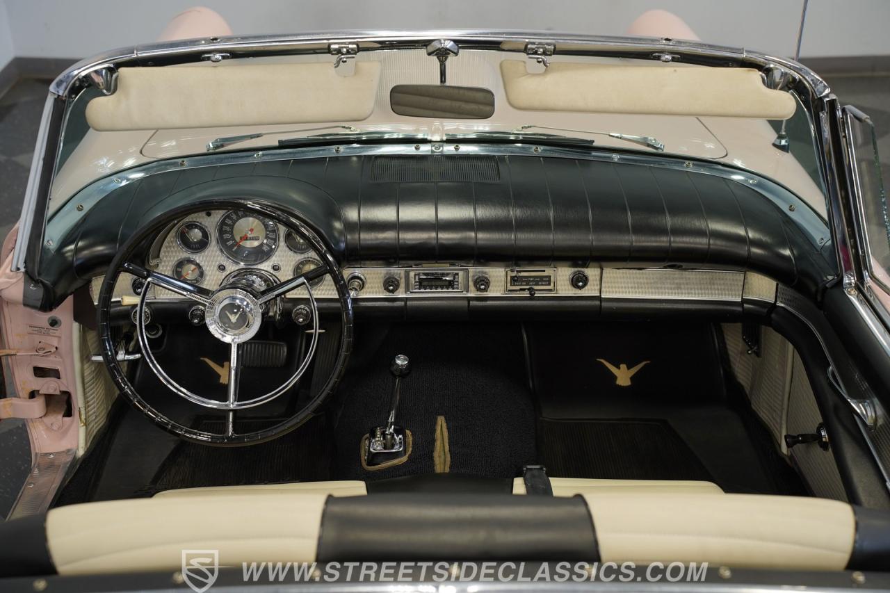 1957 Ford Thunderbird